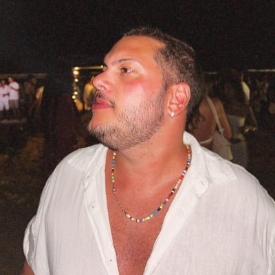 czito_'s profile picture. 🏳️🌈 27 anos bem vividos, nesse perfil você me encontra enaltecendo cultura pop, livros, séries e homens no geral, principalmente ursos