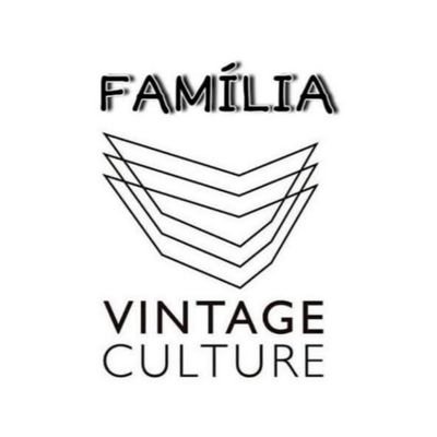 ▪︎ Tudo sobre o DJ e Produtor @vintageculture
▪︎ Use o cupom 𝗙𝗔𝗠𝗜𝗟𝗜𝗔 pra garantir 10% de desconto nas compras no site da @sotrackboa