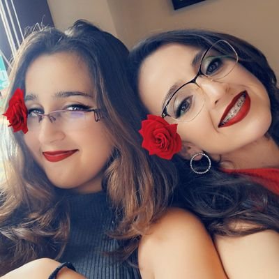 Carol🐐 é 💆🏻♀️👩🏫 e estuda Farmácia.🌟, Bodybuilding 🏋️♀️🐾 🌿 🌊 📚 🎞️ 💑 🎶 🌱 💪 📅 📝 🛠️ 🚀 🤝 🧘♀️ 📂🦁 📈 🧗♀️ ⚡
