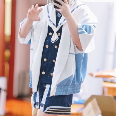 = 七羽。穿搭分享号 / 165 / 男の子。
✨ 兽耳 (ケモミミ) & 水手服 (セーラー) & 魔法少年 ✨
🎨 画画账号 (お絵かき垢) 🎨:@ShichihaYami