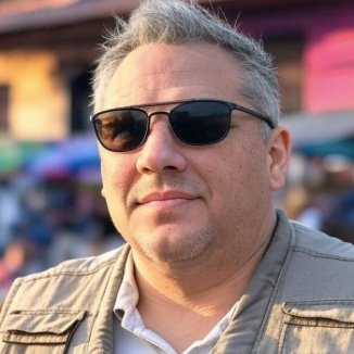 El pensamiento crítico es un medio para desafiar la autoridad y
cuestionar las normas establecidas.
El Salvador es una trampa !