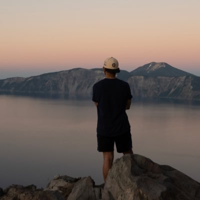 nyayachavadi's profile picture. Happy Chicago Bears fan | 10x (sports commentary) engineer