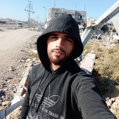 My name is Mahmoud and I live in Gaza and I ask you to help my family. We are exposed to genocide and mass starvation every moment.
Save what's left of my fami