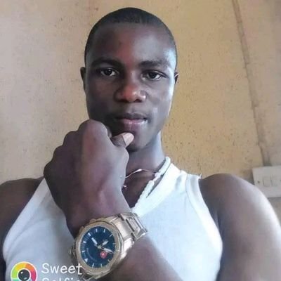 SundayE39629633's profile picture. 