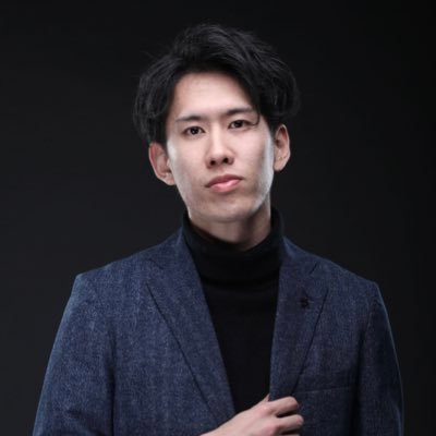 (株)DREAMCONNECT取締役・クリエイティブディレクター | LINE構築年間200社 | WEBサイト制作年間50社 | 全体戦略からデザインまで | デザイン講師4年目