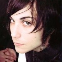 june 🦷 (@_mikeyfuckinway) 's Twitter Profile Photo june 🦷 (@_mikeyfuckinway) 's Twitter Profile Photo