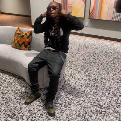 bish don't kill my vibe! I'm chillen 😎 IG: @ayehunnid