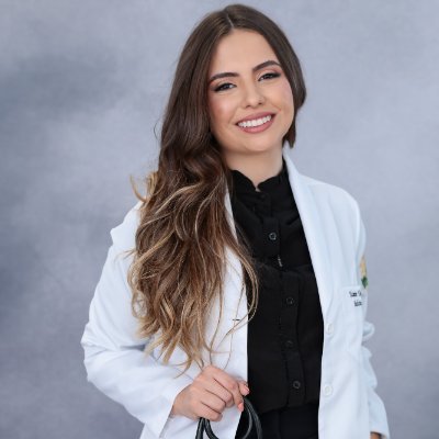 estudante de medicina e freelancer de tudo aquilo que ajuda a pagar a faculdade