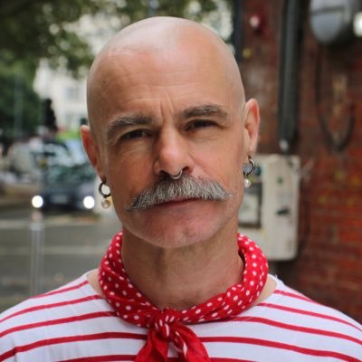 Writer, performer. Editor at Inkandescent publishing. Host of BOLD Queer Poetry Soirée. Debut collection of short fiction ALL THE YOUNG QUEERS out 6th February.