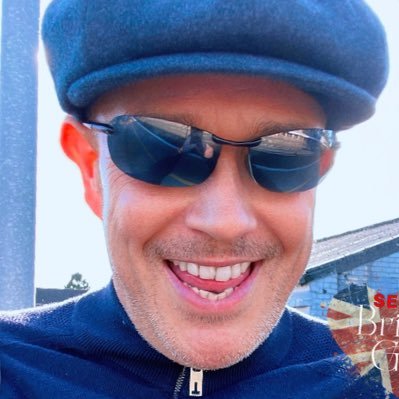Genuine, English, Guy. Naughty 🔞 Chat • Call • Cam 🇬🇧 49 🔥 Shaved Head 🫶 Broad Shoulders 💋 Dad Bod 😉
