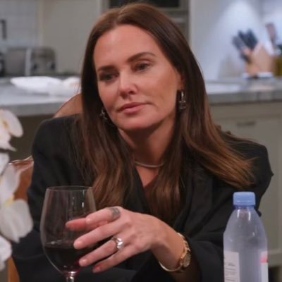 komierat's profile picture. 📁