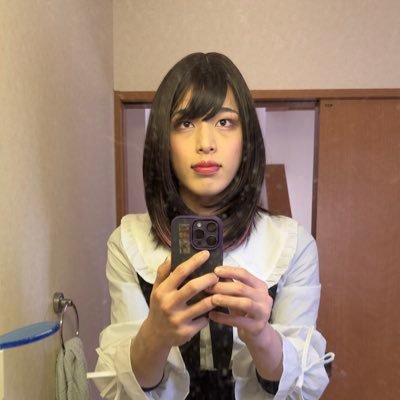 23歳180cm コミュ障陰キャ メイク練習中 @moonspell_jp ◁ My god