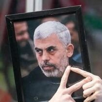 asma_zaoui12978's profile picture. مثلك أنا ابحث عن الود لكن من السماء