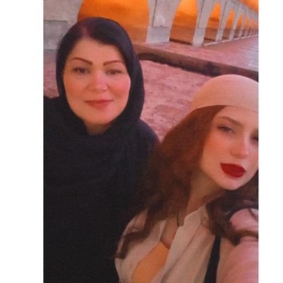 آرامشی که اکنون دارم مدیون انتظاریست که دیگر از کسی ندارم
❤️💍