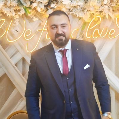 Structural Engineer ( بتاع كبارى)💪💪
Visca El-Barca
Ahly - ya Bald
life is a too short Journey,just Take it as it is, make it worthy