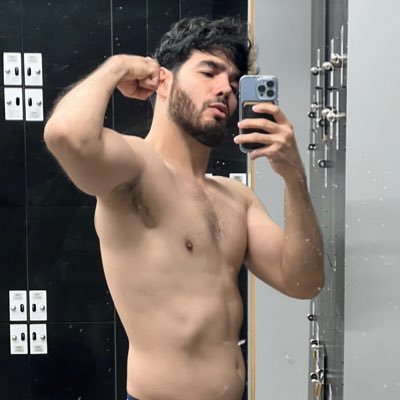 Más de 4,200 mins de contenido en Onlyfans. Videos completos de +30 mins promedio🔥 No PPV. Telegram https://t.co/X4XxvSTfO3