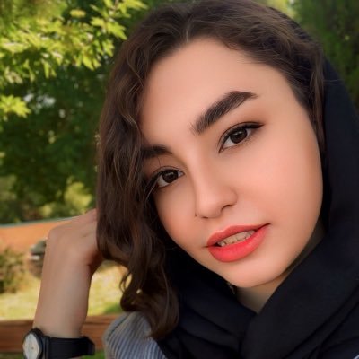 Neda___02's profile picture. 💕💫
 یه دانشجوی معماری که عاشق حیوناس و دل باخته 
کتاب...🥰 

https://t.co/16DMkdDTQT