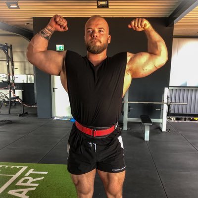 AndiWruss's profile picture. Bodybuilder & Online Coach 💪🏼 
Live Streams 🎮