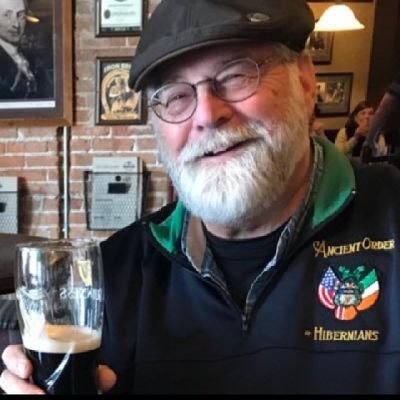 Dad, Grandfather of 6. Conservative, USMC Veteran, Life Member Marine Corps League., member Ancient Order of Hibernians. Laus Deo!