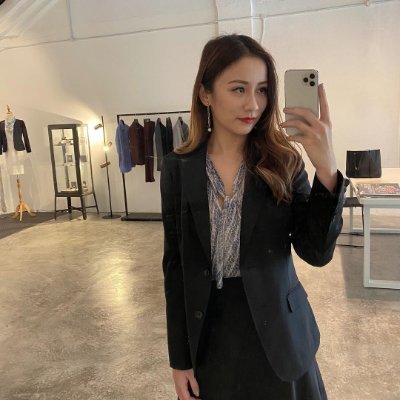 Lina__meyer_'s profile picture. Single entrepreneur specializing in luxury management and international fashion trade