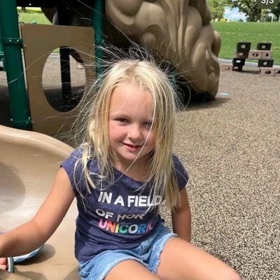 Sandrakat24784's profile picture. Here for something serious