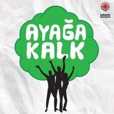 @TaksimGeziParki'nda #27Mayıs2013 Gece #Gezi'ye giren kepçeyi durdurduk.
Sizleri çağırdık.
Geldiniz.
Bu kez Ülke için çağıriyoruz
#AyagaKalk