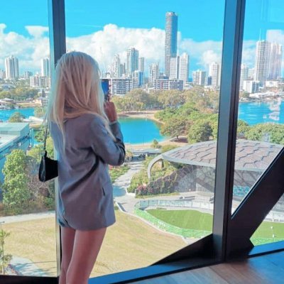 female_grace's profile picture. Maybe your accidental decision is the password to your wealth. 
I am a woman wholoves investing. 
I will give you a wealth code .I like to watch US stock market