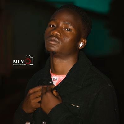 follow me
@fb_elson_em ||
@IG_el_3rd_jan
Marketer || Photographer || Song writer || Story writer || Sign Writer || Painter || Artist ||+265992447278