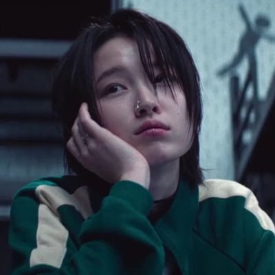 moateenie's profile picture. made of frills , laces , and bows ♡