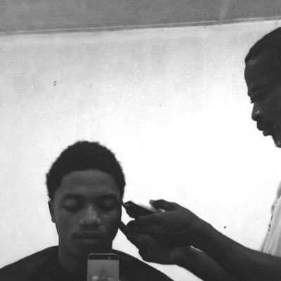 professional barber , for booking text 07035324124