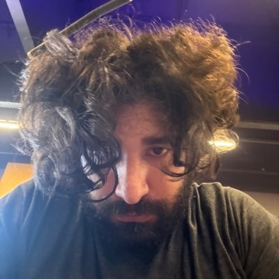 Software Engineer, creador/solucionador de bugs a tiempo completo