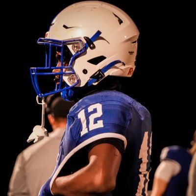 5’7 playmaker | weight 143 | Class of 2026 | North Caroline high school | 4.0 GPA | RB/OLB/CB | 40 time 4.5 | email: darriansomerville04@gmail.com