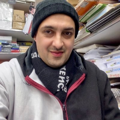 وما من كــاتب إلا سيفنى … ويبقى الدهر ما كتبت يداه فلا تكتب بكفك غير شىء … يسرك يوم القيامه ان تراه