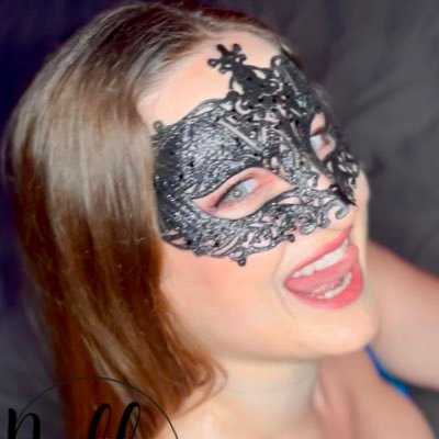 Welcome to Nellys World 😈 ✨ 🇪🇸living in 🇬🇧 Happy hotwife swinger - check my links to unlock it ALL