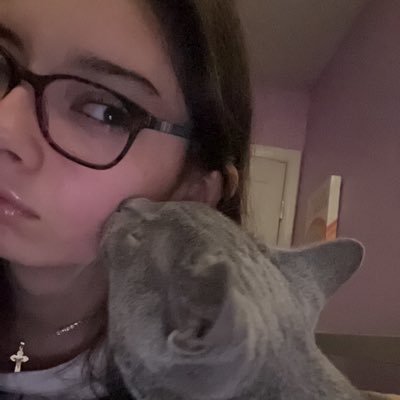 everydaykakie's profile picture. gvhs ‘27 || 🎻