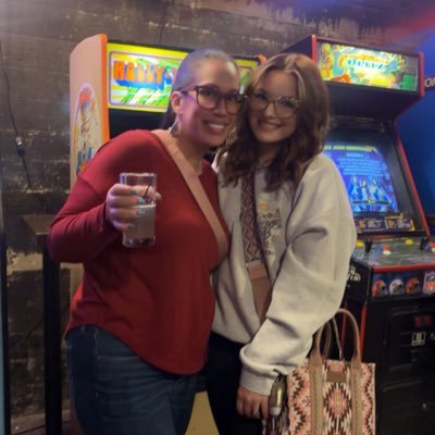 jillianhensleyy's profile picture. mama x2 ☀️ | tyler hall 💘