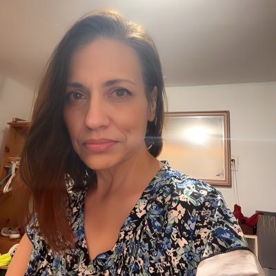 ElisabethG21325's profile picture. I’m just a special person