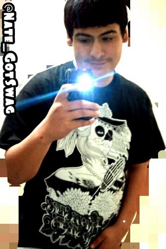 Floss_SoHard's profile picture. #TEAMFOLLOWBACK #TeamKushKrew Follow My Bestfreind @WhiteGurlz_Rock (: Im A Begginer  Dj Just Tryna Make It Big! So Help Me And Follow @DeeJayEhrotix #TAF