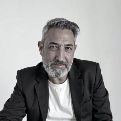 🤩 AI Creator AI 🎓 Academic Director in BCN School of Creativity 🏅 2025 🔝💯AI Creatives 🏅 2024 Top 49 AI Creator on LinkedIn📍 Barcelona/Spain