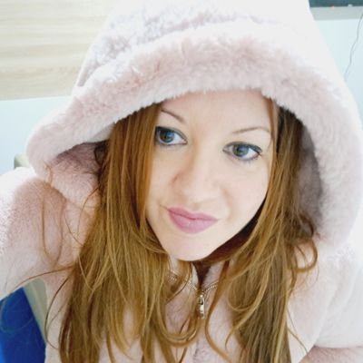 __AlcMena__'s profile picture. Amante del arte, de la historia y de los libros de segunda mano, manoseados y mohosos.Y de más cosas, bla,bla,bla...
Alc= Madre de Heracles*
No me llamo Alicia.