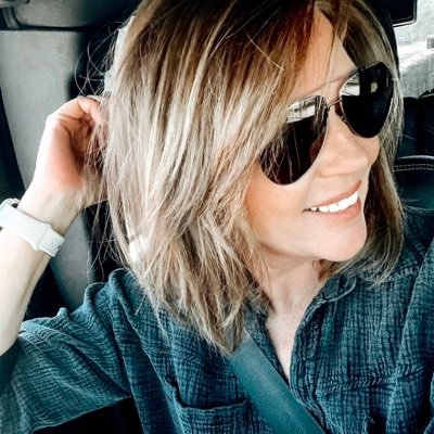 deductivelogic1's profile picture. Writer | Editor | Deductive Reasoning | Common Sense Is Not Overrated | OOTD Obsessed