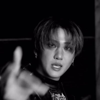 { ela/dela }
• stray kids everywhere all around the world • we are one • 22y • 🐷🐇 collector • assexual •
ig: binnie_jutdaeseo