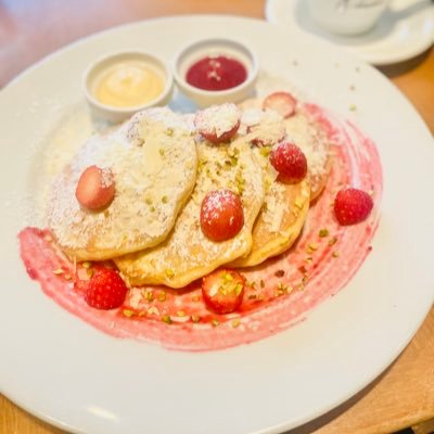 ♀。話し相手探してる。成人済みの方で(学生の方、ごめんなさい🙇♀️)。都内とかその辺。平日暇なこと多め。