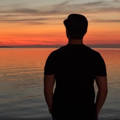 NguyenKBui's profile picture. Undergraduate @Sydney_Uni. B.Comm(Business Analytics and Data Science).