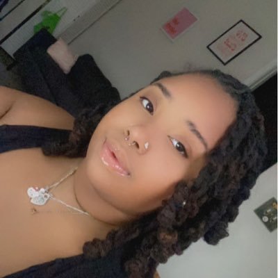 yaFavFatGurl___'s profile picture. my scorpio moon be scorpio mooning #FinerWoman #LSW