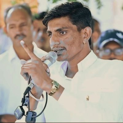 सदैव #बेधड़क #बेबाक #बिंदास_बोल
स्वतंत्र राजनीतिक विचारक!!!!!
किसान, जवान, दलित, मुस्लिम के मुद्दों पर #बेबाक_बोल
मेरा सम्पर्क सूत्र- 8769059247