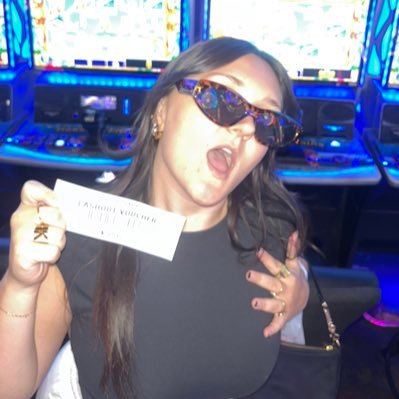 give me a 5 star uber rating | Asthma survivor | she/her | 5’ 2 1/2”