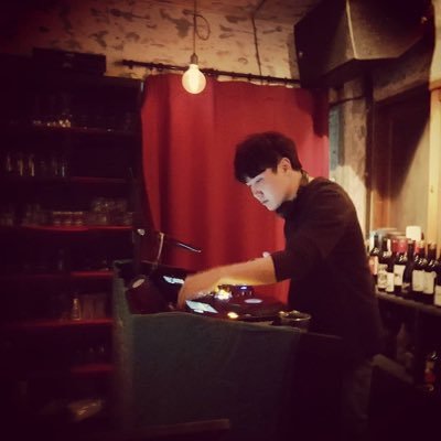 amoseui's profile picture. Software Engineer