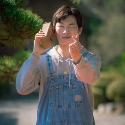 소소하게 뮤지컬 보는 뮤린이🎟️ /🩵조이시티 주민🩷/스치는모든배우님들다좋아합니다 / 트친분들 글보는거 좋아합니다...맘찍으로 표현☺️