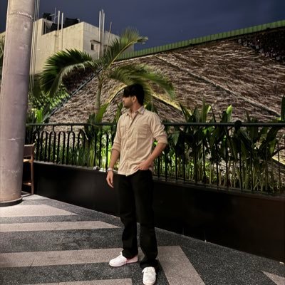 Kauravchakrava1's profile picture. MTS @oracle